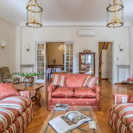Pantheon Luxury *